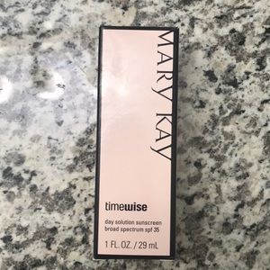 Mary Kay Timewise Day Solution SPF 35 ☀️